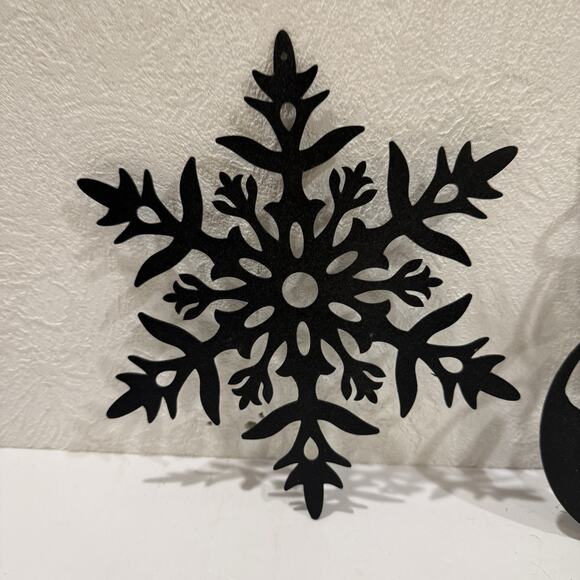 Set Of 2 Black Metal Wall Art 9” Snowman Snowflake 3D wall Decor Shadow T45 - Picture 4 of 6
